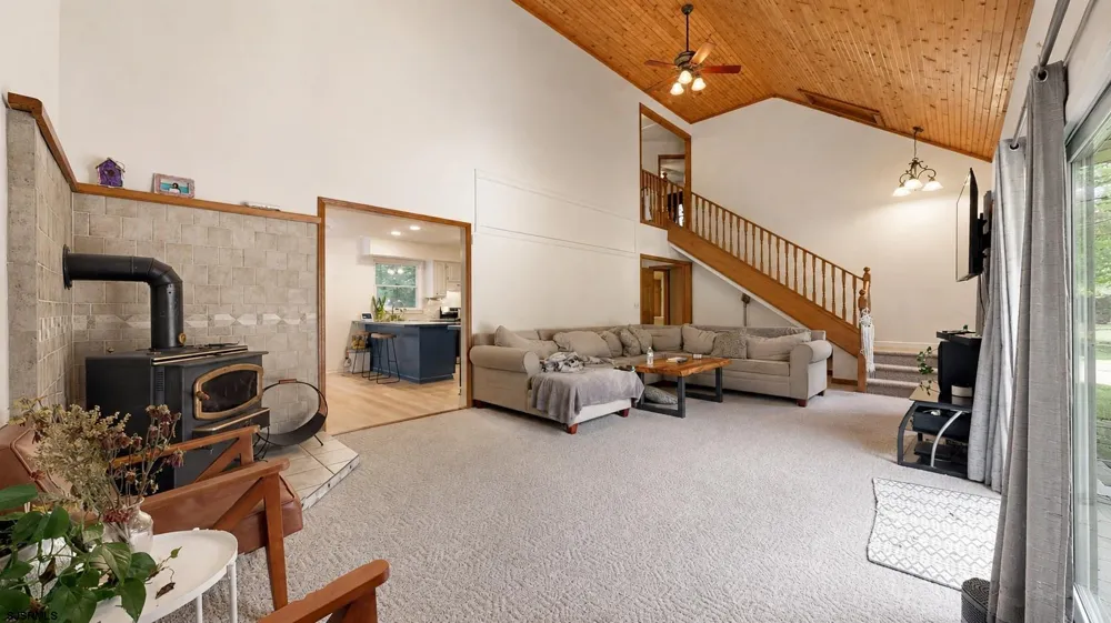167 Asbury Road Egg Harbor Township, NJ 08234