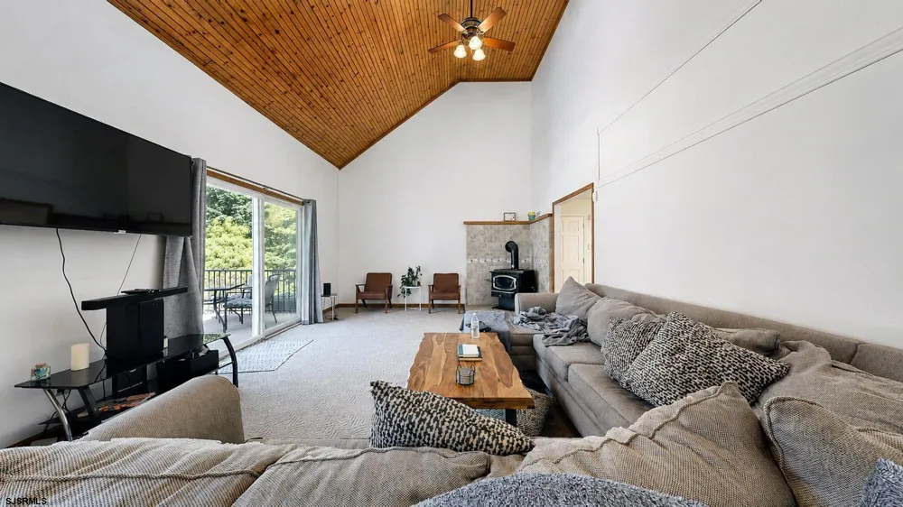 167 Asbury Road Egg Harbor Township, NJ 08234