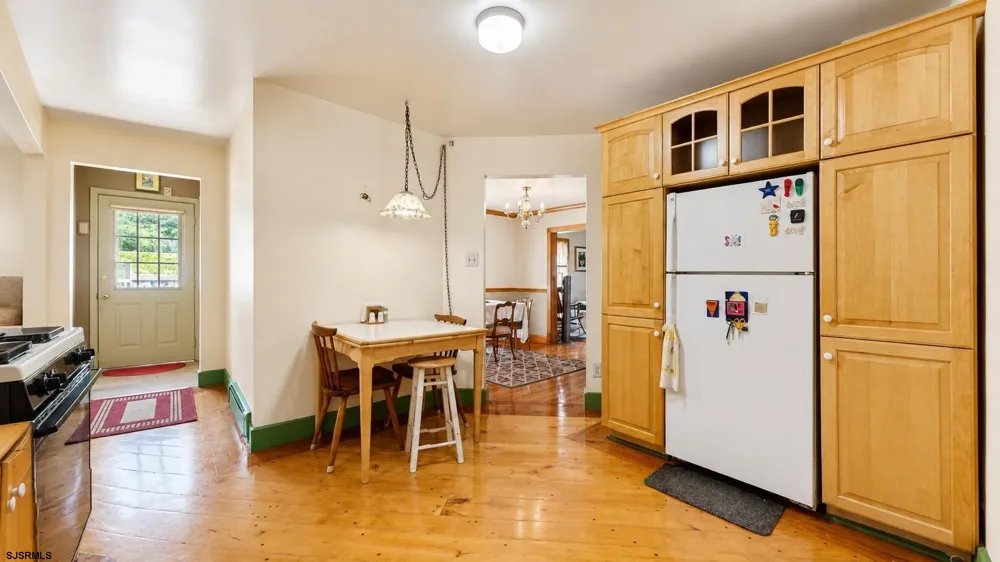 127 W Pierson Avenue Somers Point, NJ 08244