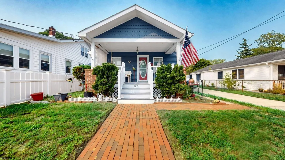 127 W Pierson Avenue Somers Point, NJ 08244