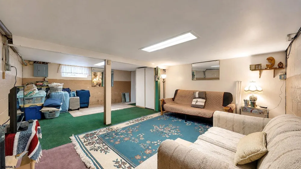 127 W Pierson Avenue Somers Point, NJ 08244