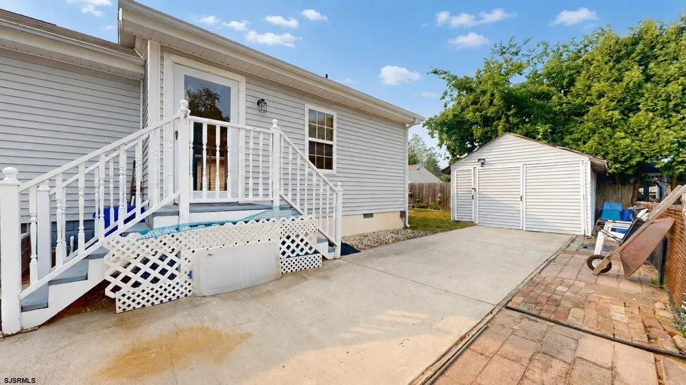 127 W Pierson Avenue Somers Point, NJ 08244