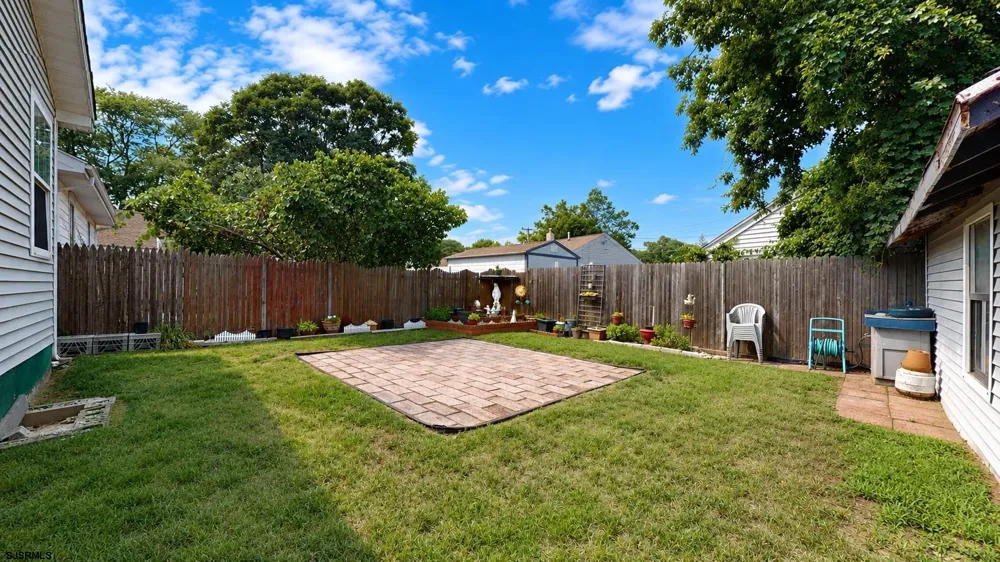 127 W Pierson Avenue Somers Point, NJ 08244