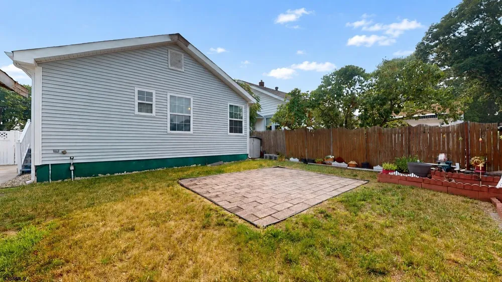 127 W Pierson Avenue Somers Point, NJ 08244