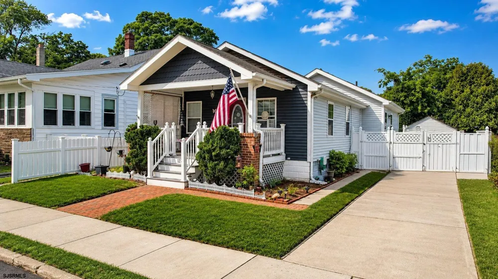 127 W Pierson Avenue Somers Point, NJ 08244
