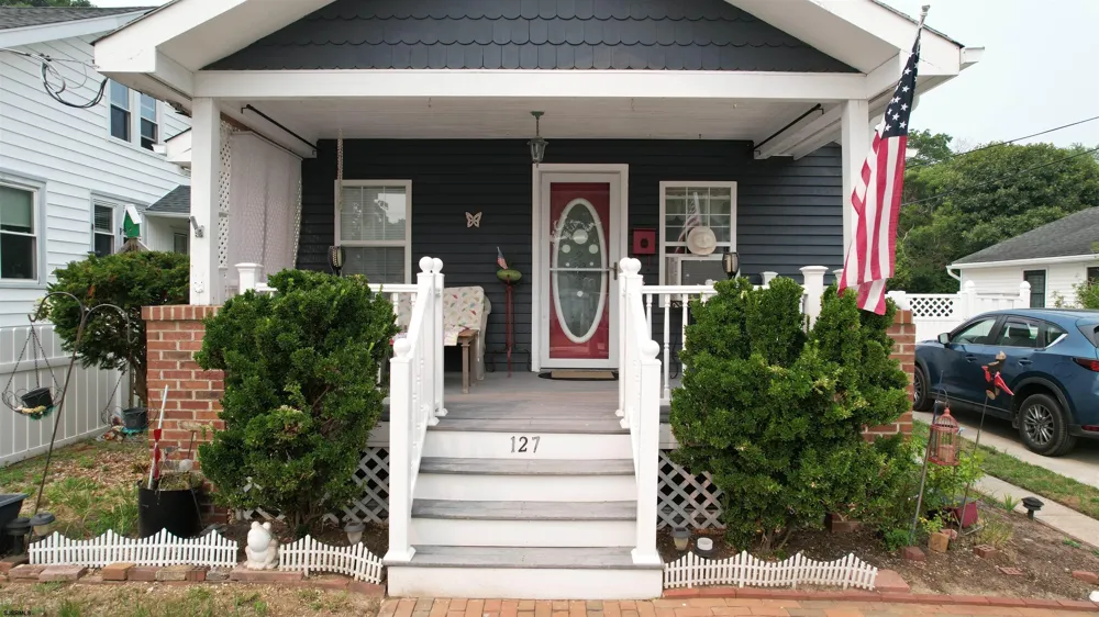 127 W Pierson Avenue Somers Point, NJ 08244
