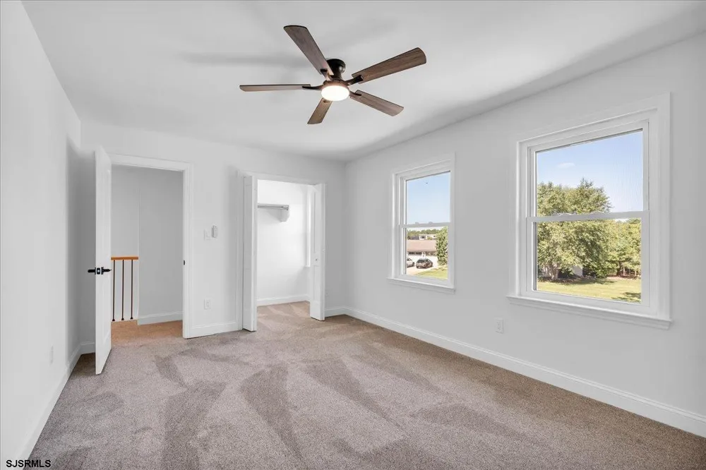 2823 Schooner Ln Hammonton, NJ 08037