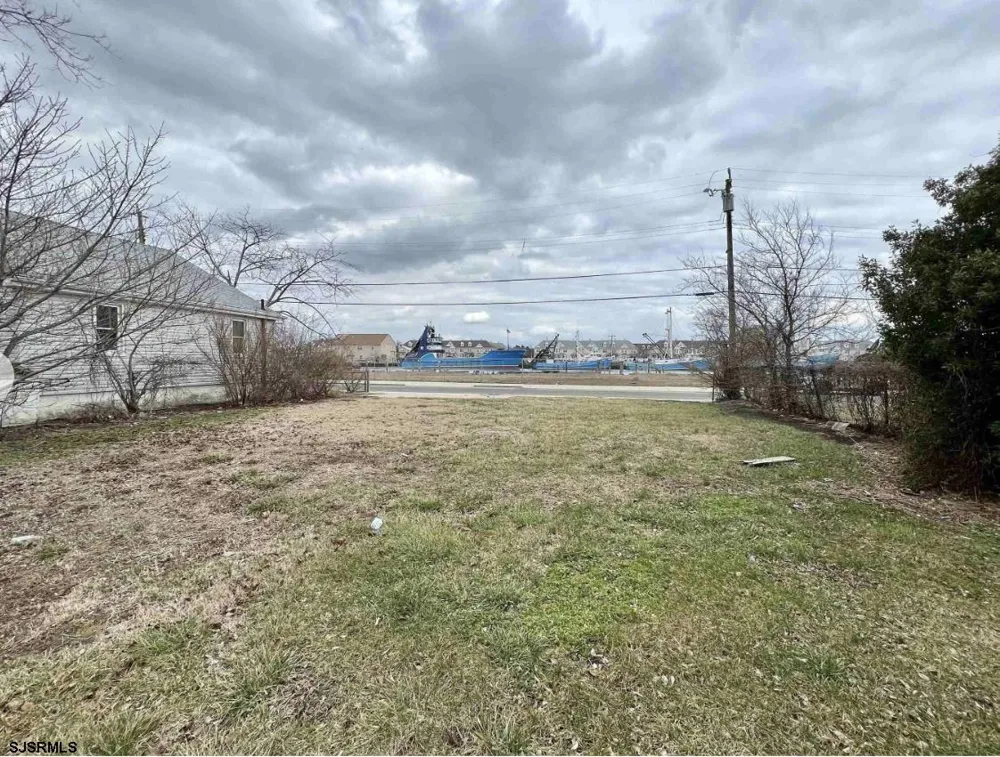 442 N Massachusetts Ave Atlantic City, NJ 08401