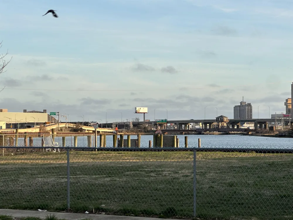 1421 W Riverside Dr Atlantic City, NJ 08401