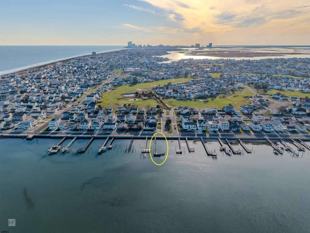 25 12th St N Street Brigantine, NJ 08203