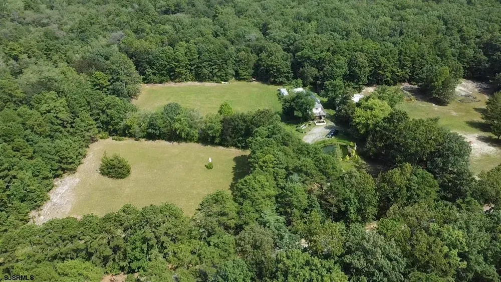 6141 Harley Ave Hamilton Township, NJ 08330