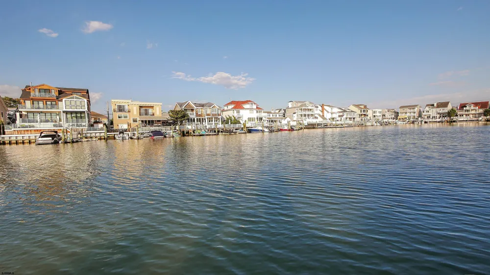 429 N Pembroke Ave Margate, NJ 08402