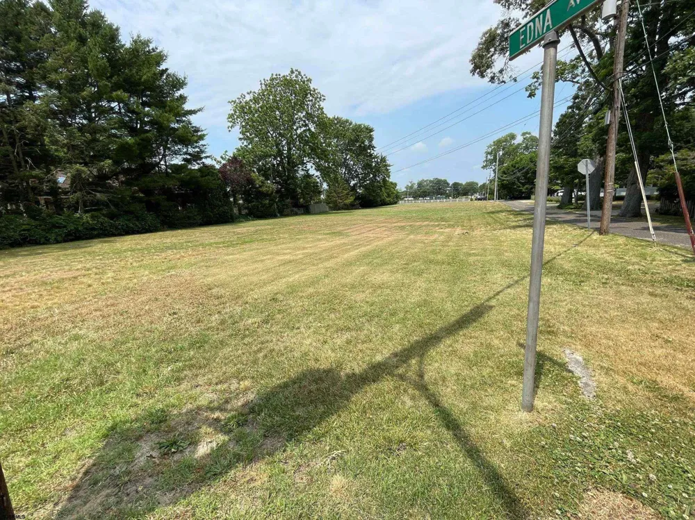 407 edna Ave Linwood, NJ 08221