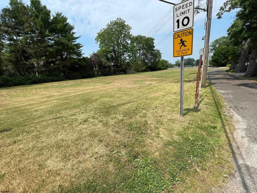 407 edna Ave Linwood, NJ 08221
