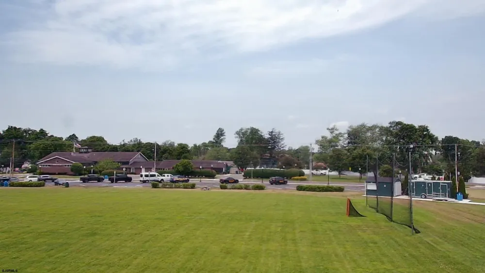 407 edna Ave Linwood, NJ 08221