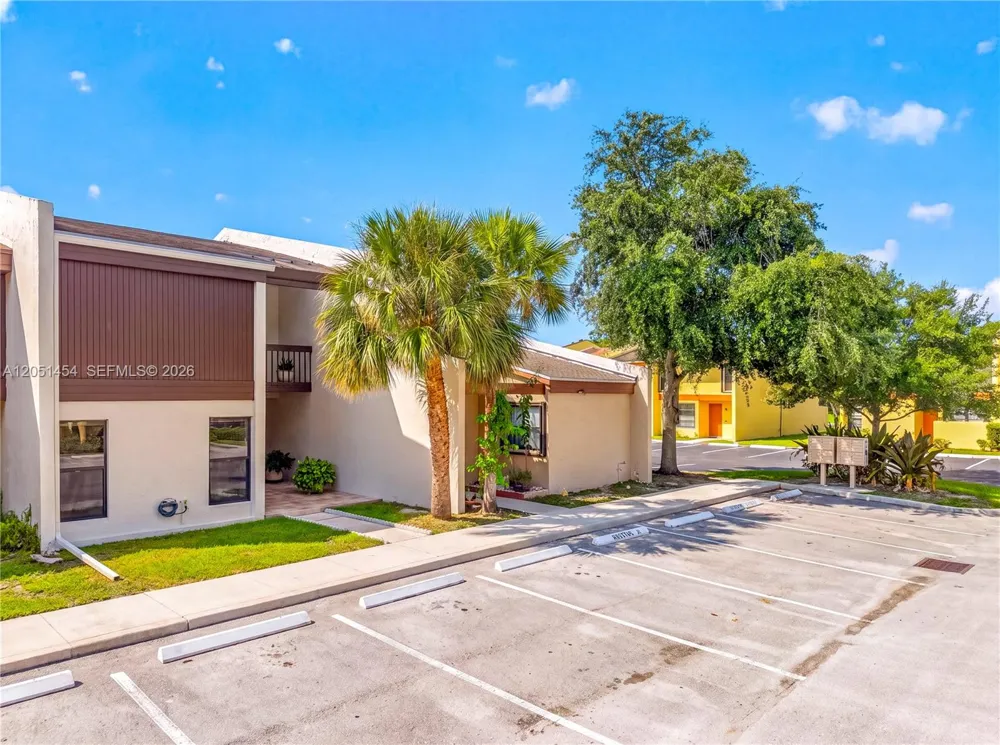 9260 NW 16th St ##9260 Pembroke Pines, FL 33024