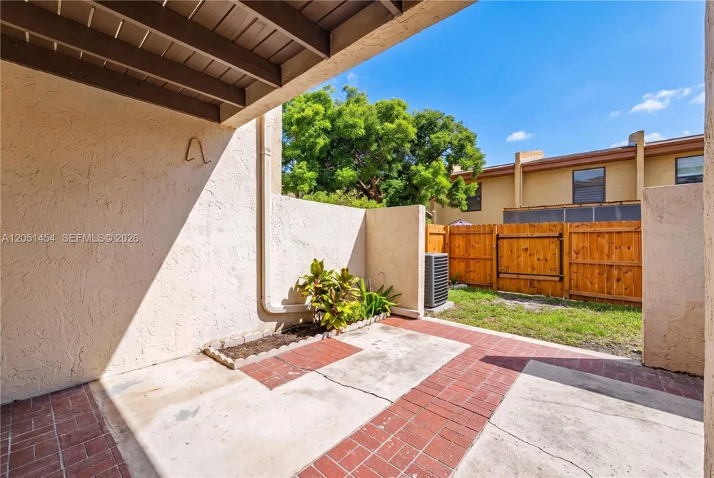 9260 NW 16th St ##9260 Pembroke Pines, FL 33024