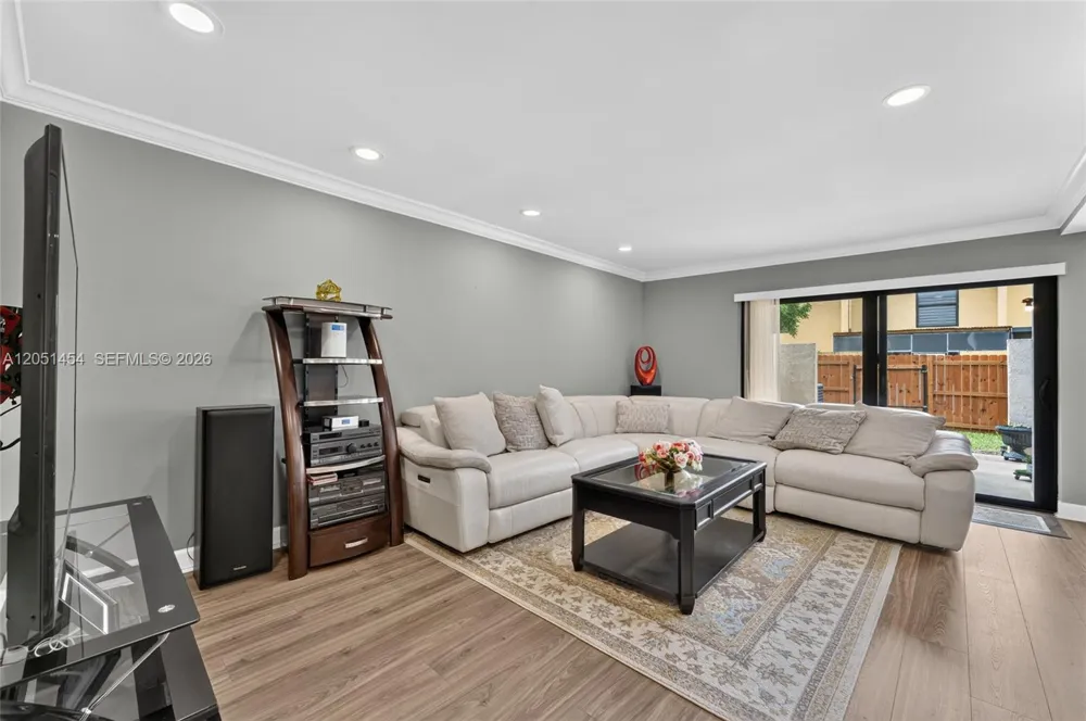 9260 NW 16th St ##9260 Pembroke Pines, FL 33024