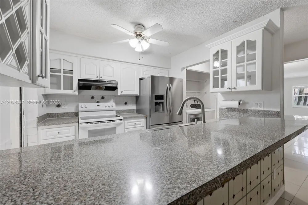 6929 SW 38th St #2-L Miramar, FL 33023