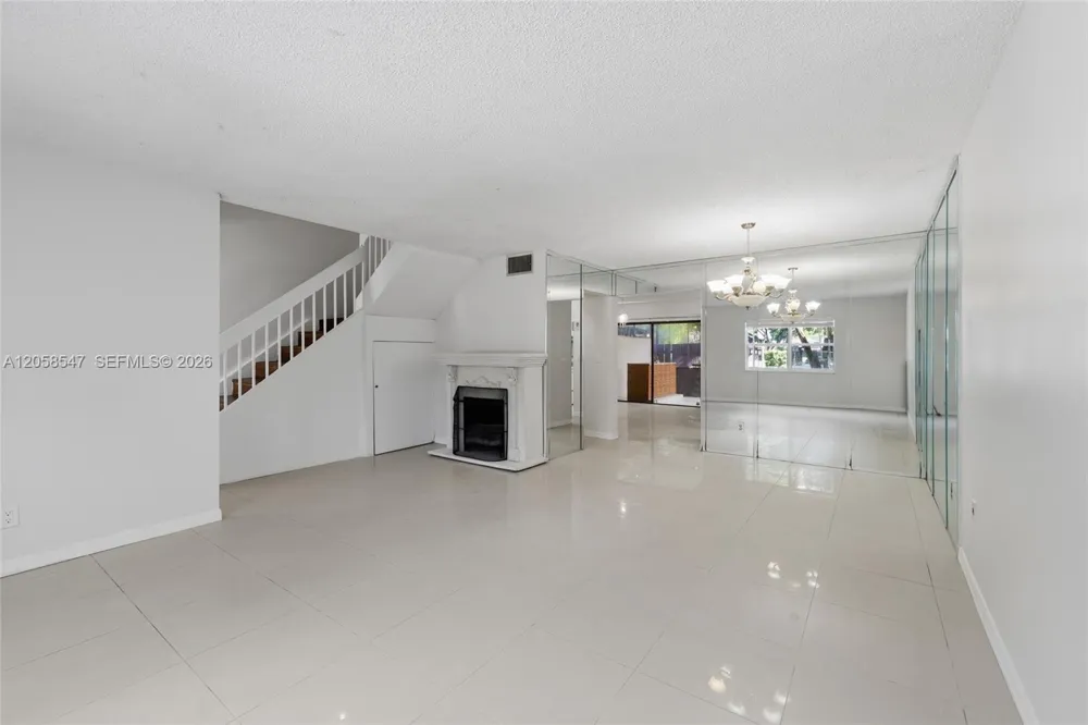 6929 SW 38th St #2-L Miramar, FL 33023