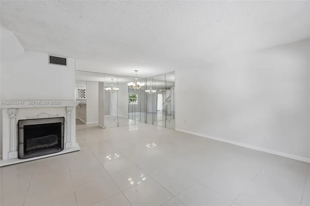 6929 SW 38th St #2-L Miramar, FL 33023