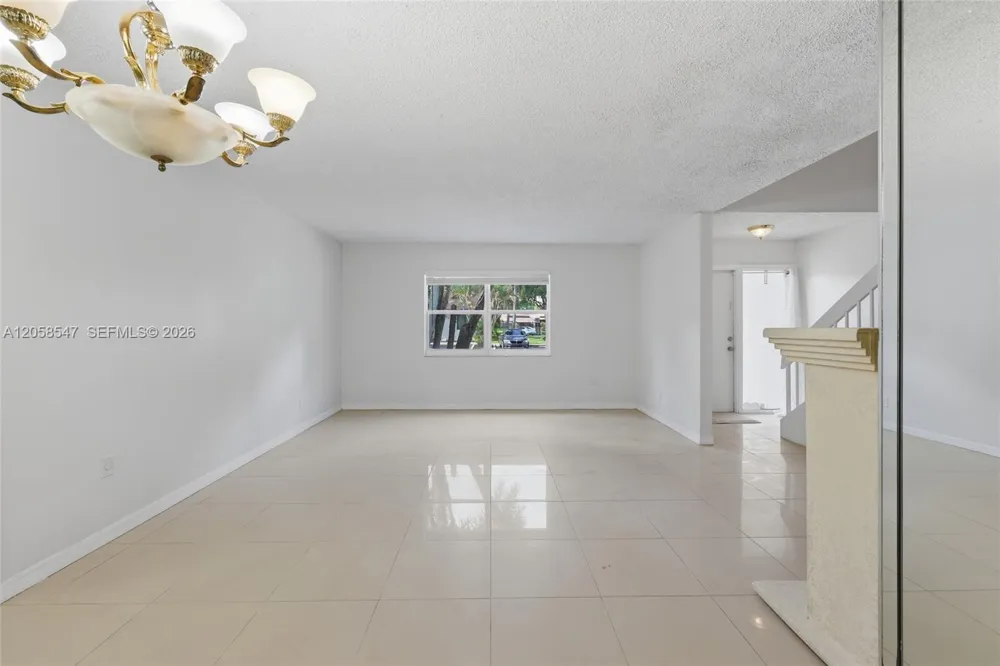 6929 SW 38th St #2-L Miramar, FL 33023