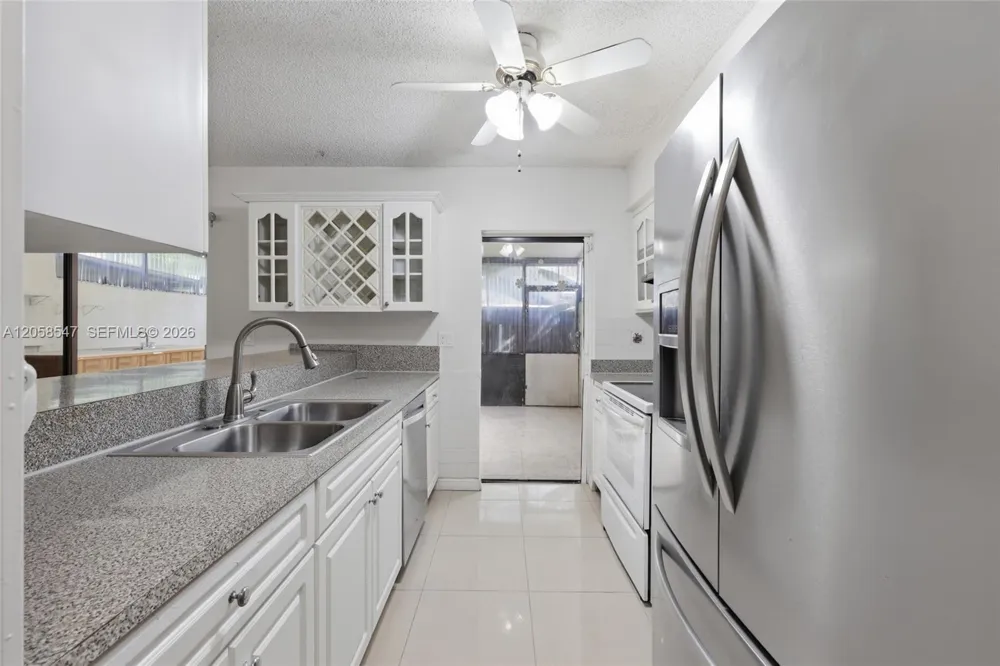 6929 SW 38th St #2-L Miramar, FL 33023