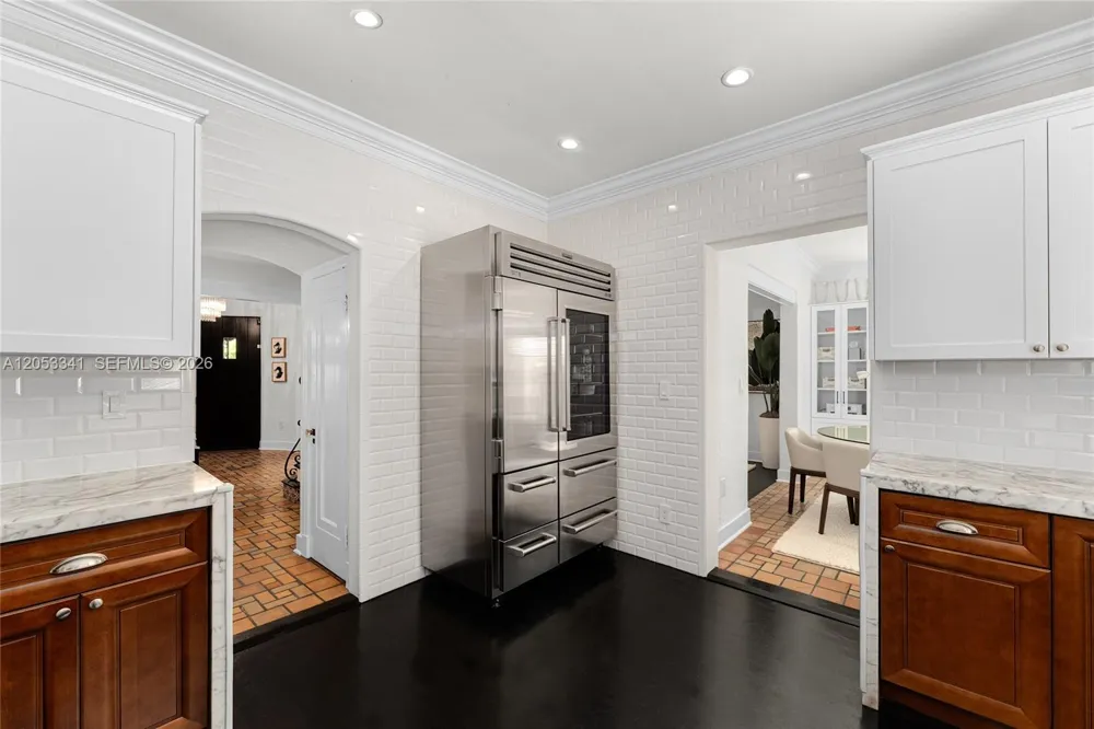 4430 Alton Rd Miami Beach, FL 33140