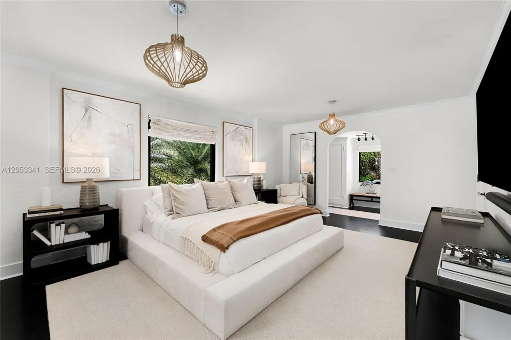 4430 Alton Rd Miami Beach, FL 33140