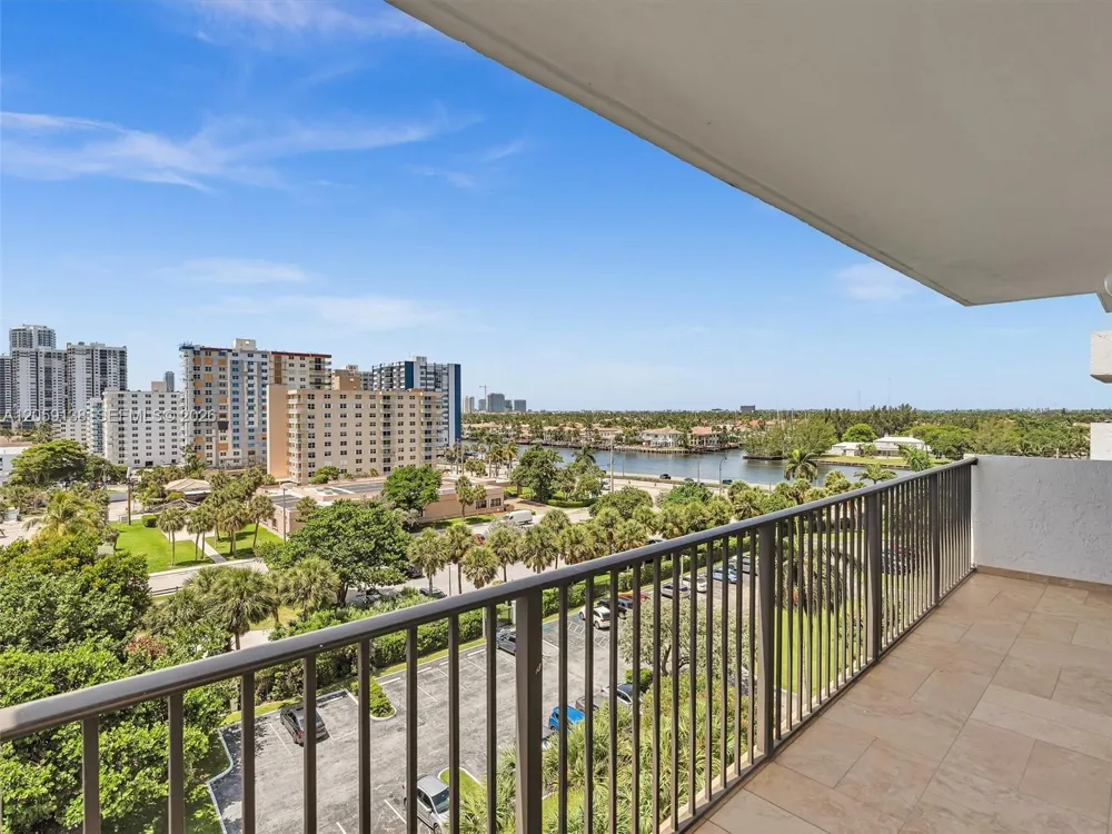1201 S Ocean Dr #802S Hollywood, FL 33019
