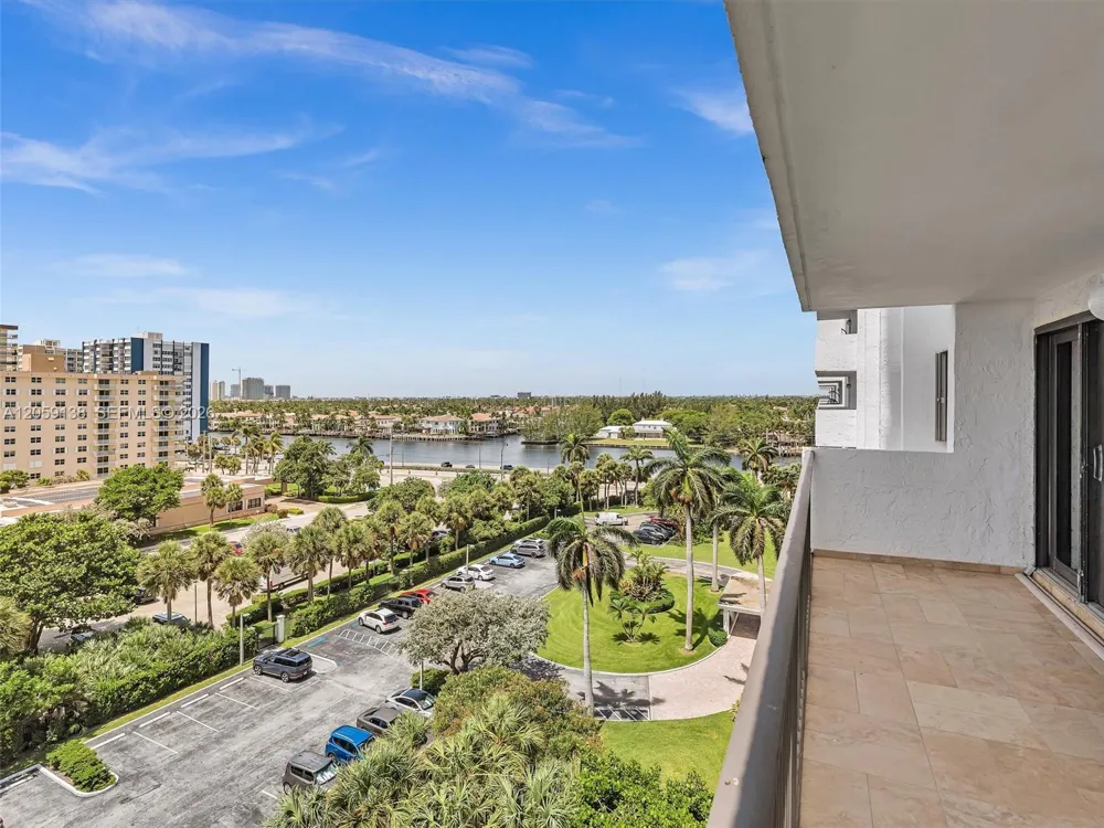 1201 S Ocean Dr #802S Hollywood, FL 33019