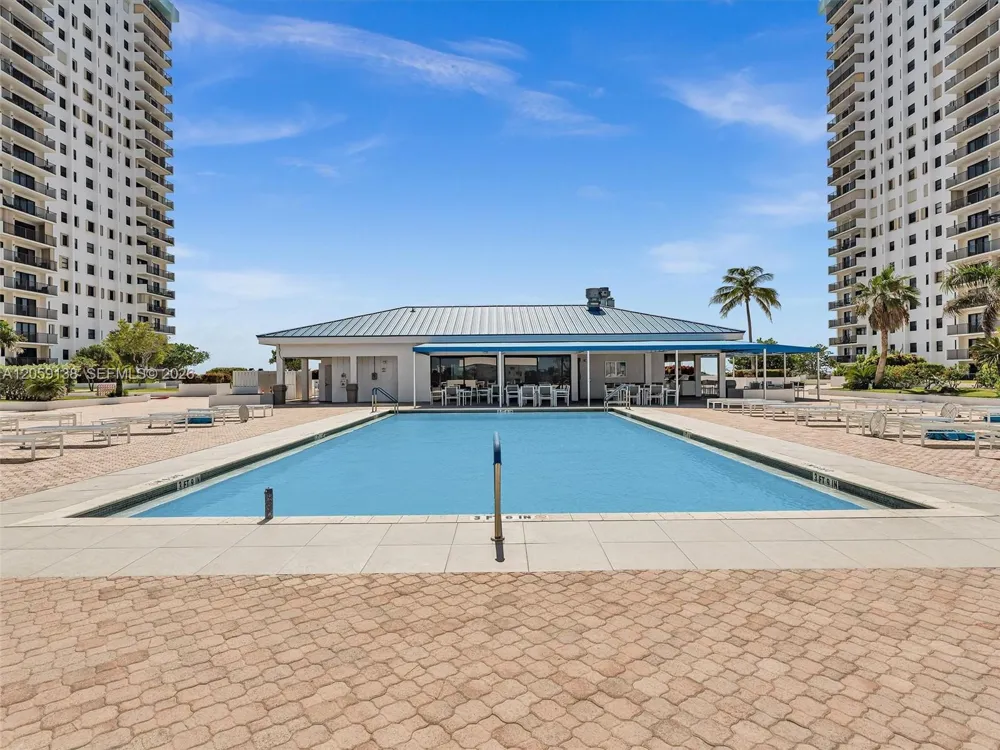 1201 S Ocean Dr #802S Hollywood, FL 33019