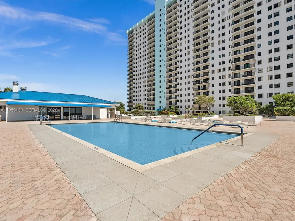 1201 S Ocean Dr #802S Hollywood, FL 33019
