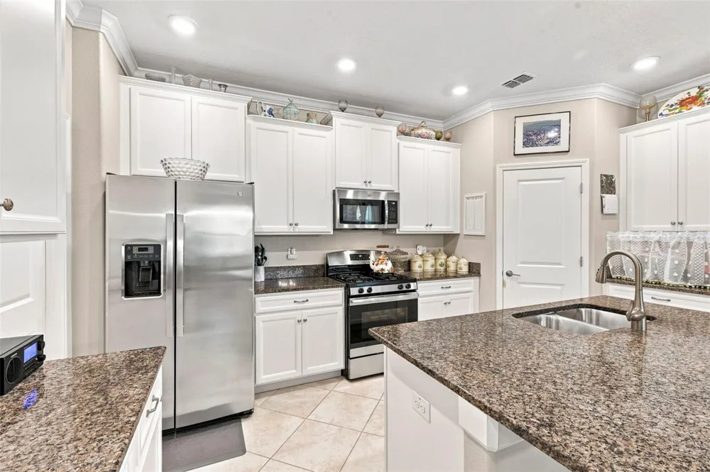 9189 SHADYSIDE LANE Land O Lakes, FL 34637