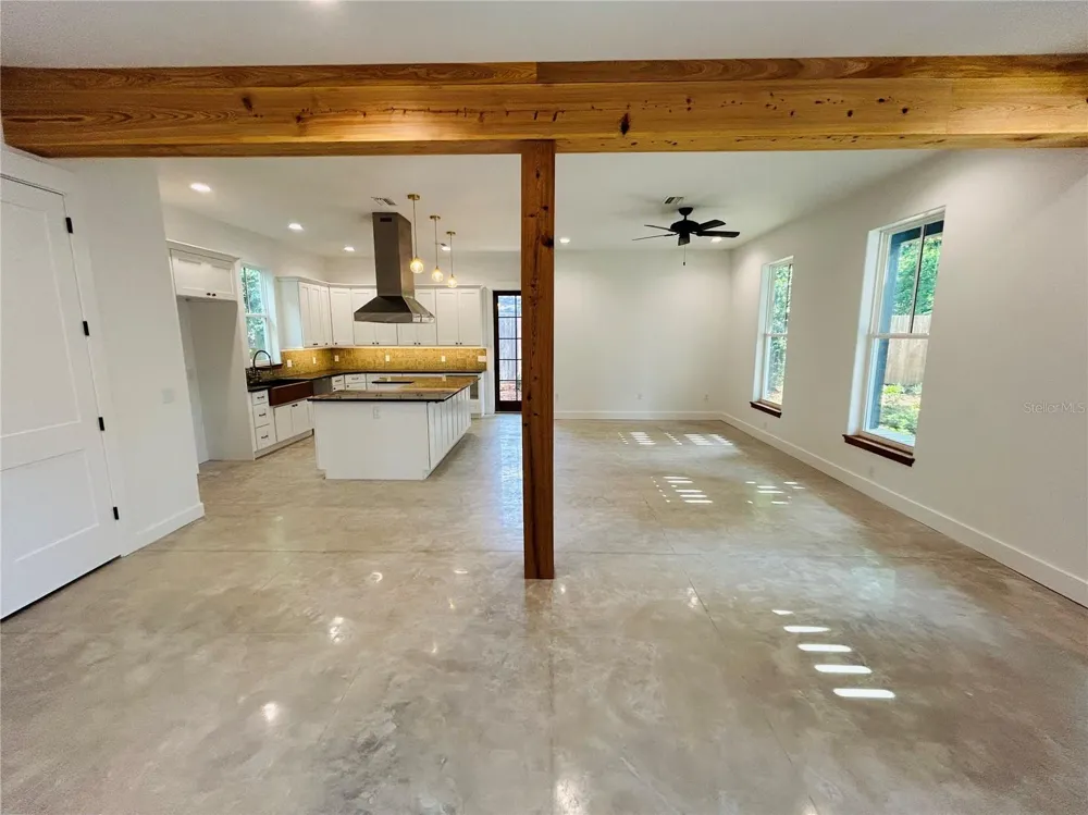 296 NW 12TH AVENUE Gainesville, FL 32601