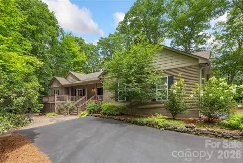 141 Dolly Lane