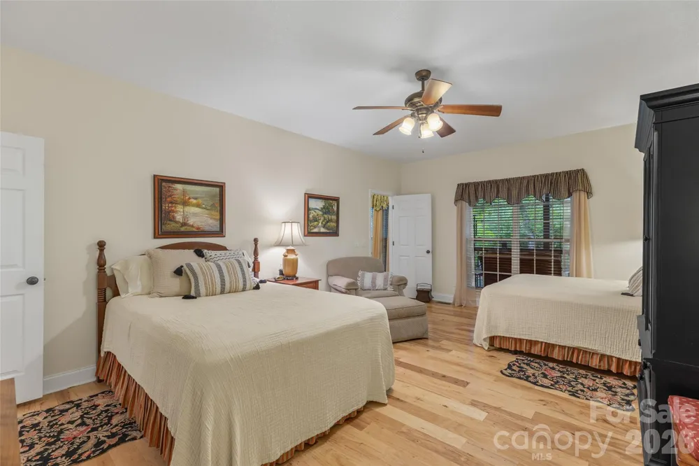 141 Dolly Lane Highlands, NC 28741