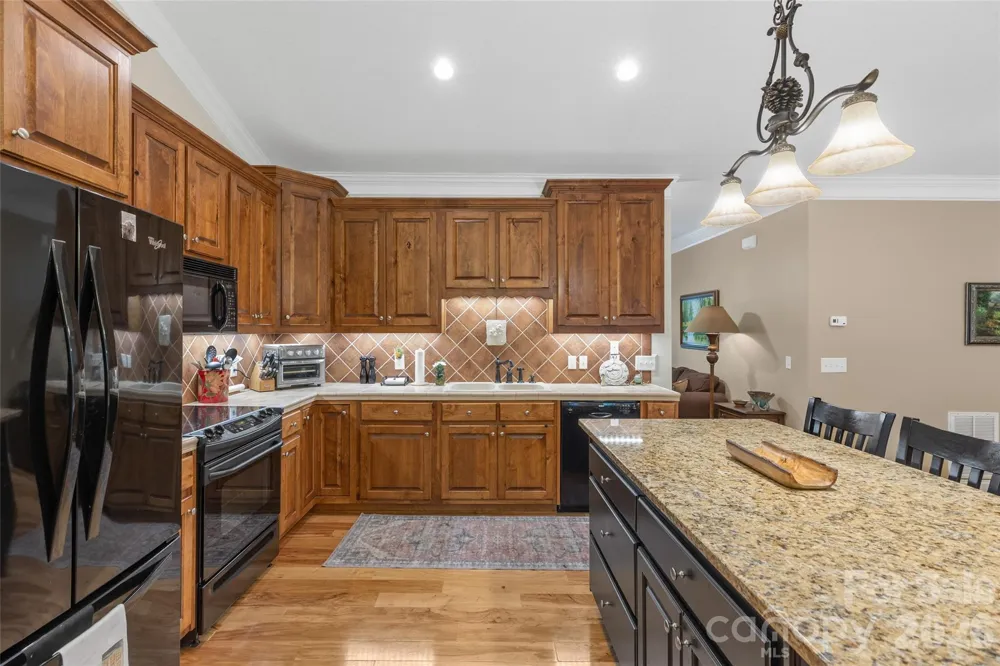 141 Dolly Lane Highlands, NC 28741