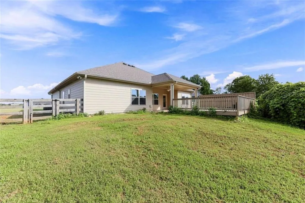 6104 Creekside View Ln Clermont, GA 30527