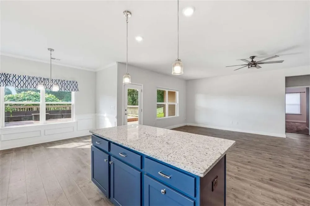 6104 Creekside View Ln Clermont, GA 30527