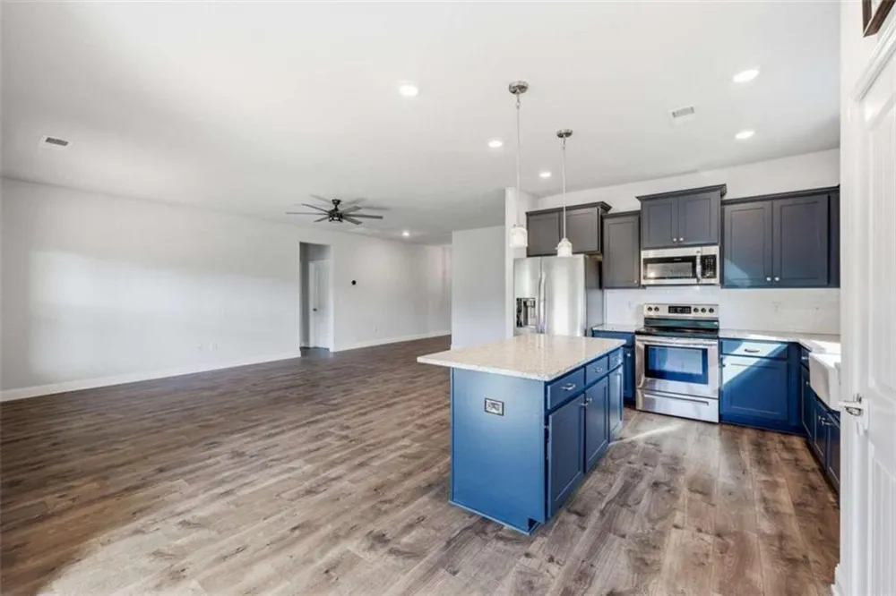 6104 Creekside View Ln Clermont, GA 30527