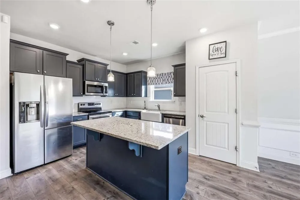 6104 Creekside View Ln Clermont, GA 30527