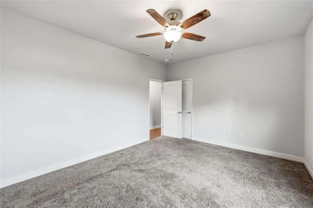 6104 Creekside View Ln Clermont, GA 30527