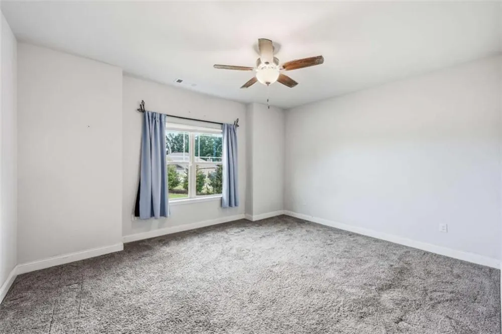 6104 Creekside View Ln Clermont, GA 30527