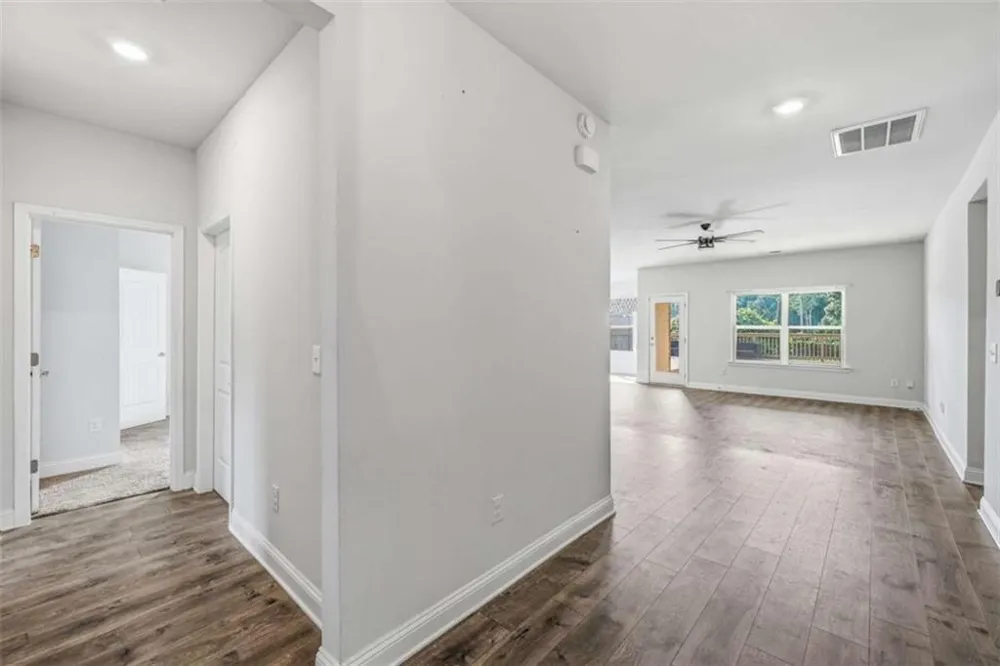 6104 Creekside View Ln Clermont, GA 30527