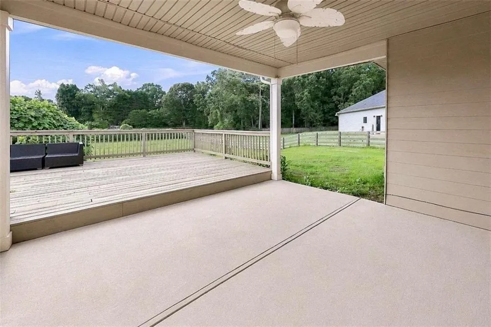 6104 Creekside View Ln Clermont, GA 30527
