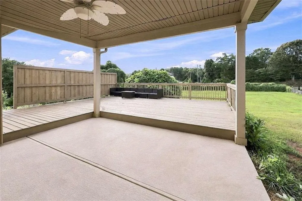 6104 Creekside View Ln Clermont, GA 30527