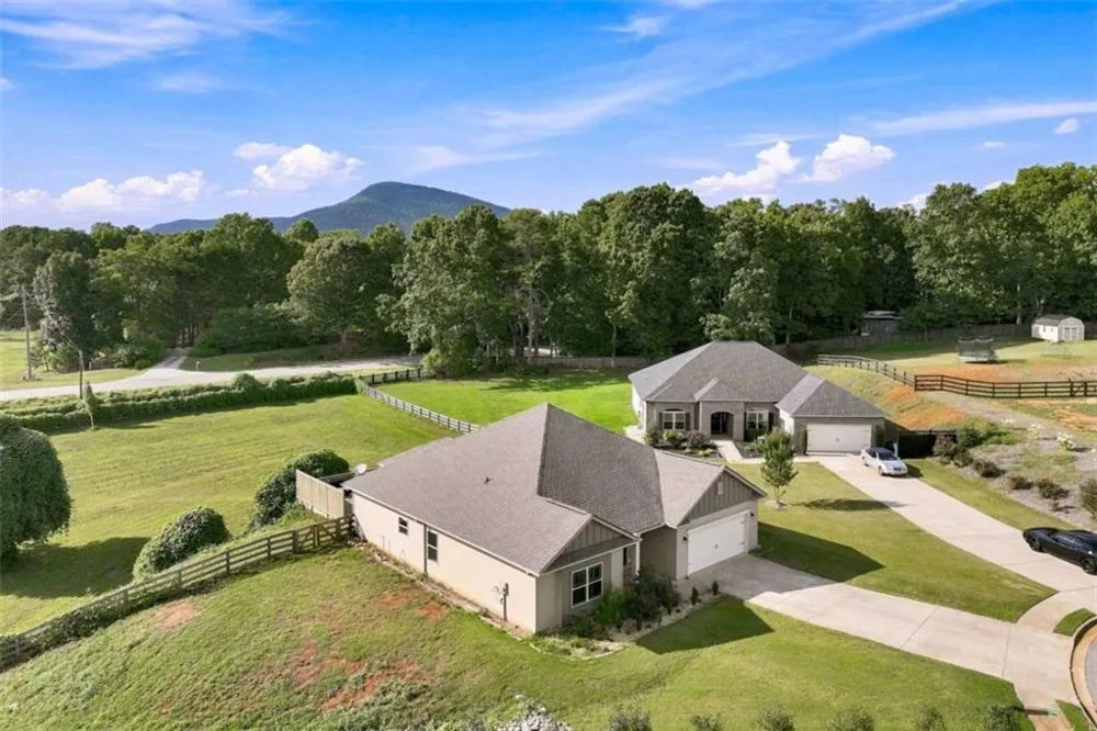 6104 Creekside View Ln Clermont, GA 30527