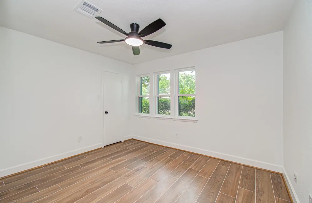 11223 Voltaire Drive Houston, TX 77065