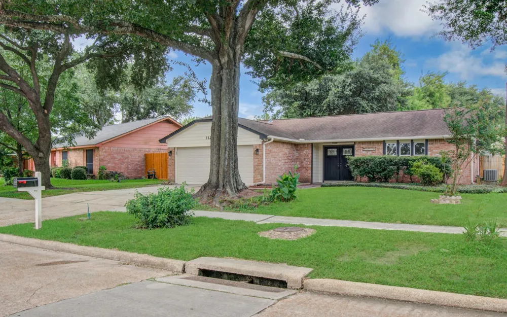 11223 Voltaire Drive Houston, TX 77065